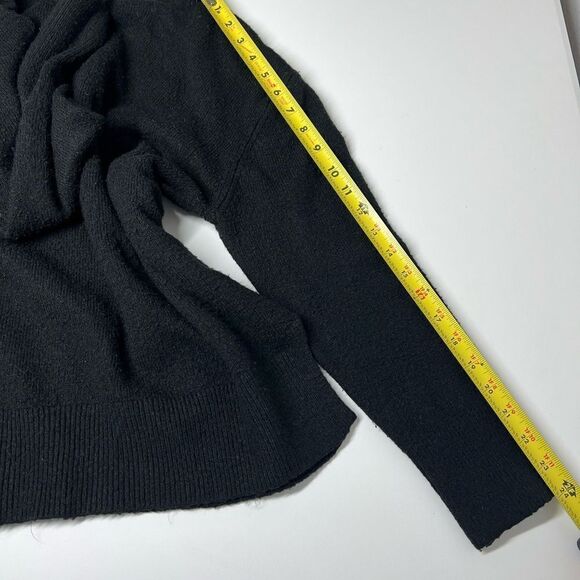 Vince Camuto Black Crewneck Knitted Sweater Size M - Picture 9 of 10